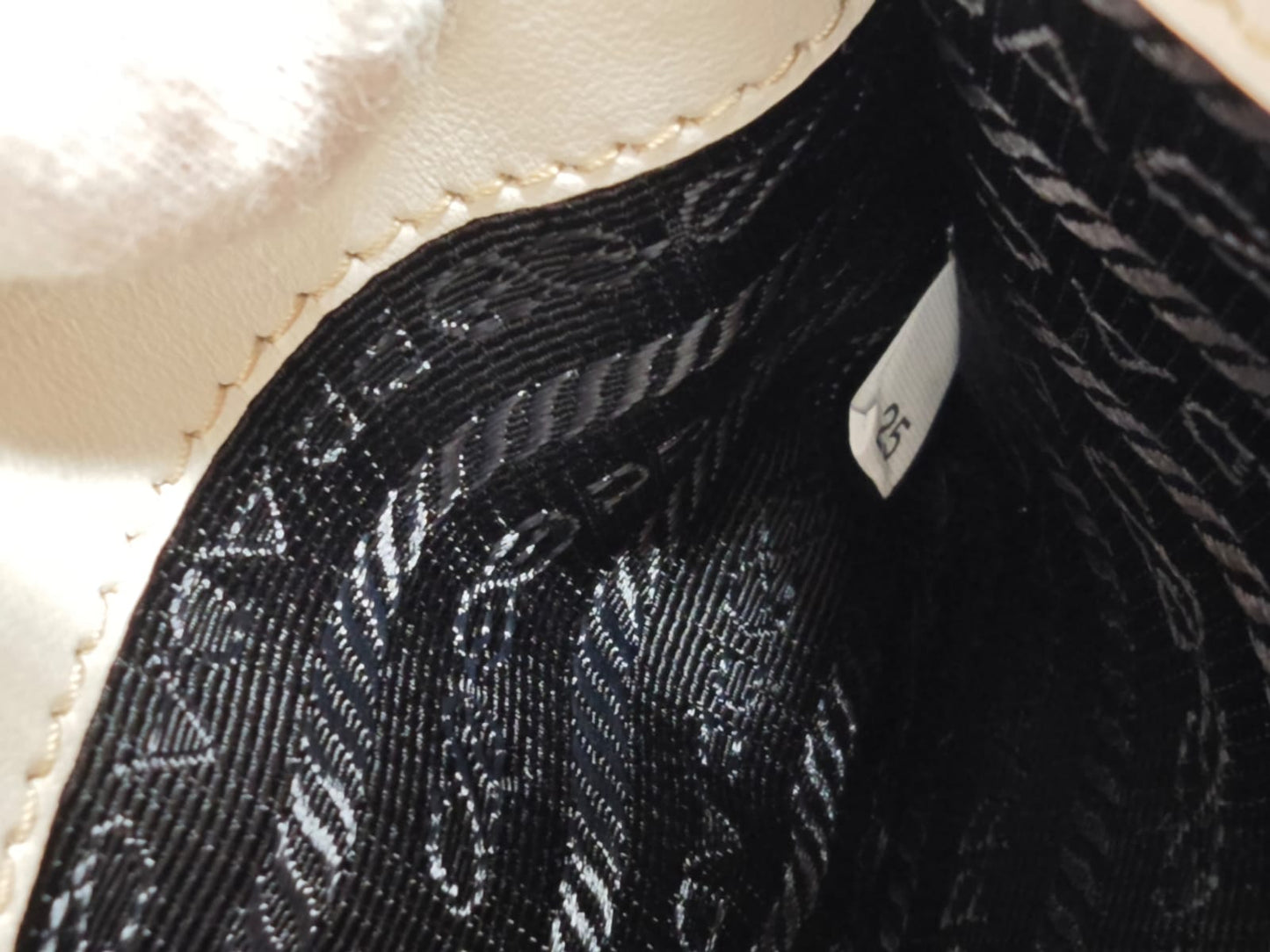 Prada Multipochette
