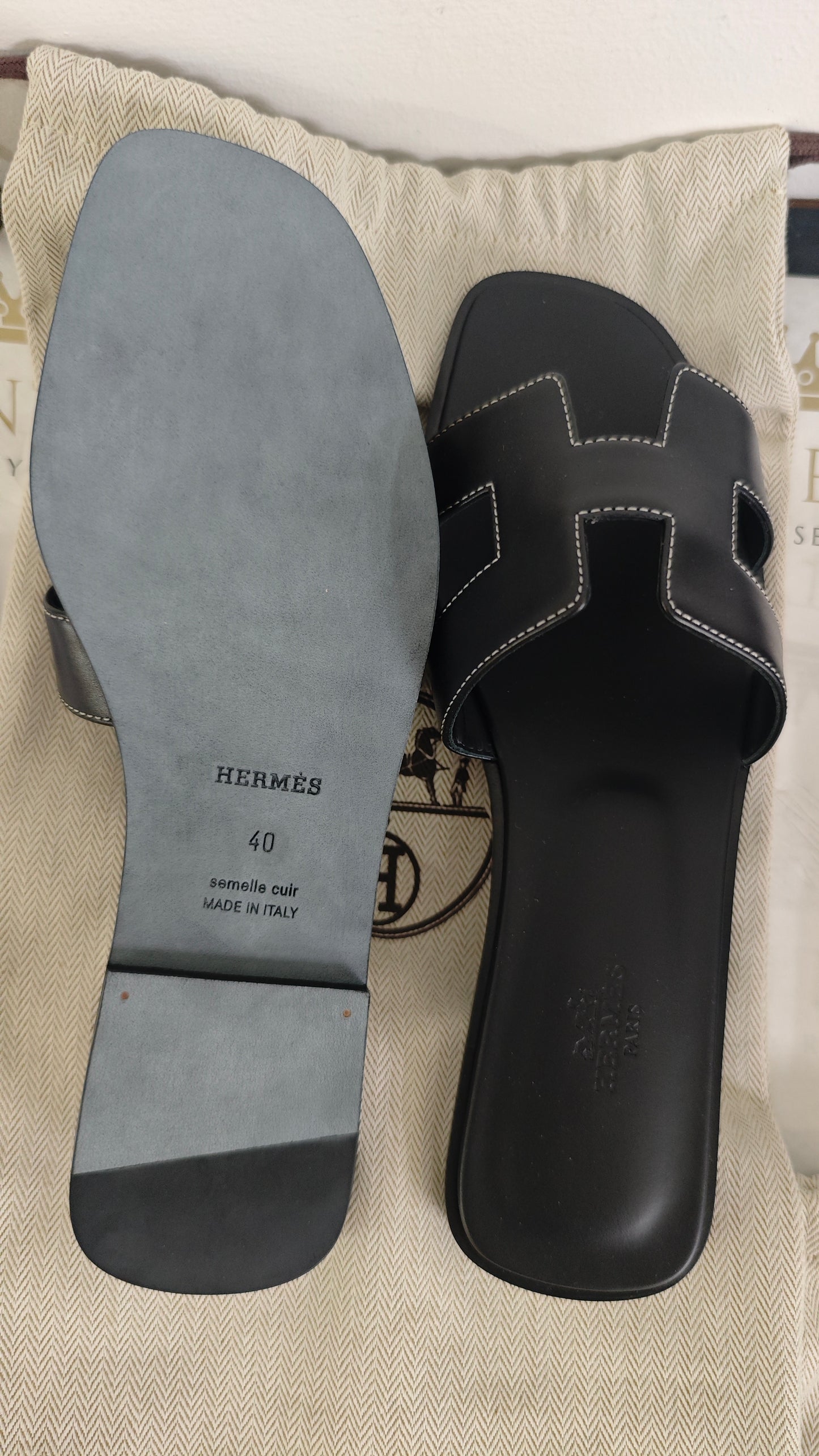 Hermes Oran 40 Black