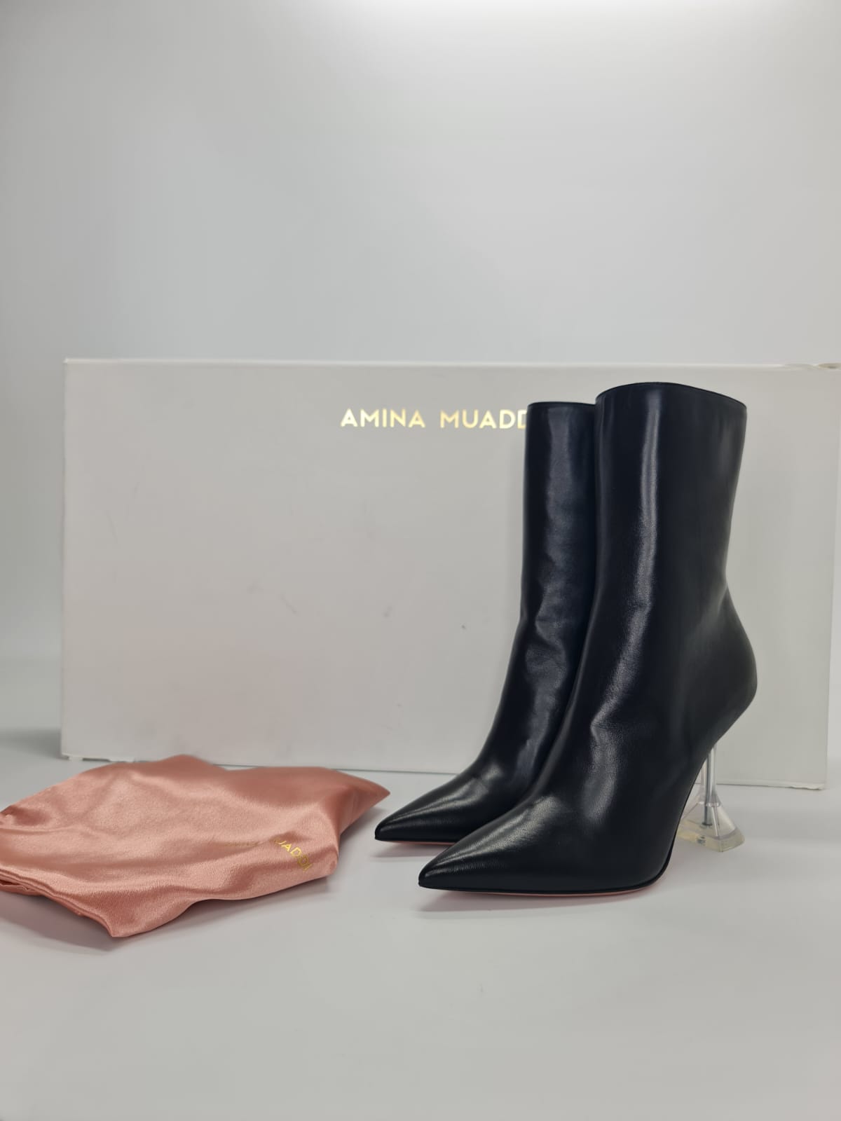 Amina Muaddi Stivaletto Begum