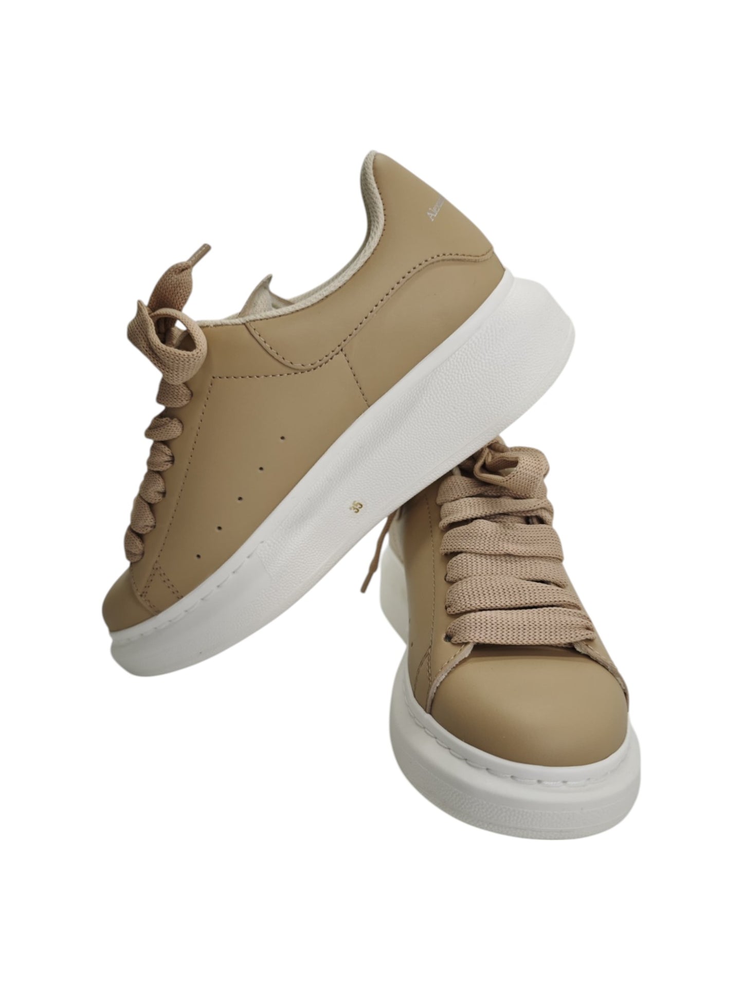 Alexander McQueen Larry