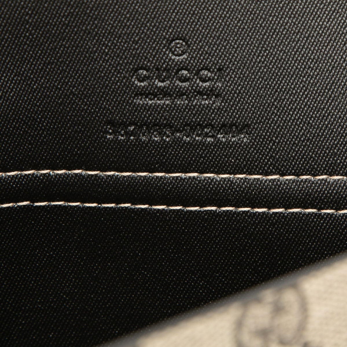 Gucci Large GG Supreme Clutch