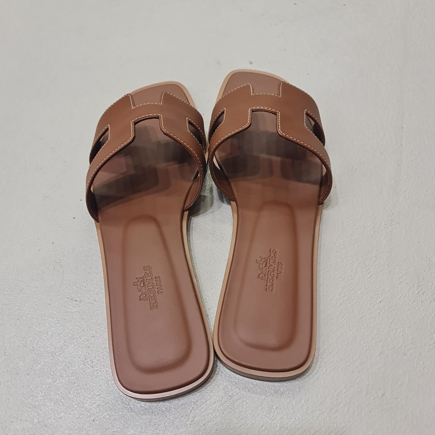Hermes Oran 37.5 Gold
