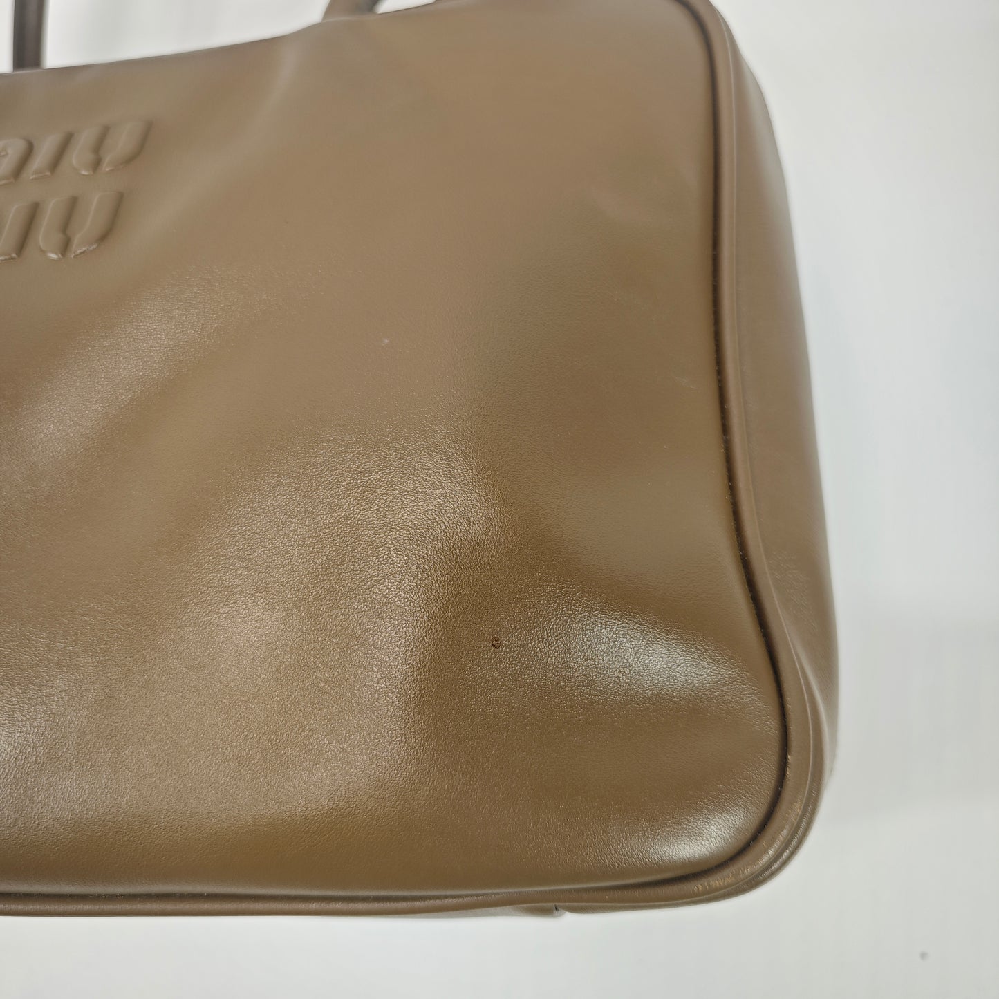 Miu Miu Beau