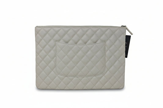 Chanel Maxi Pochette