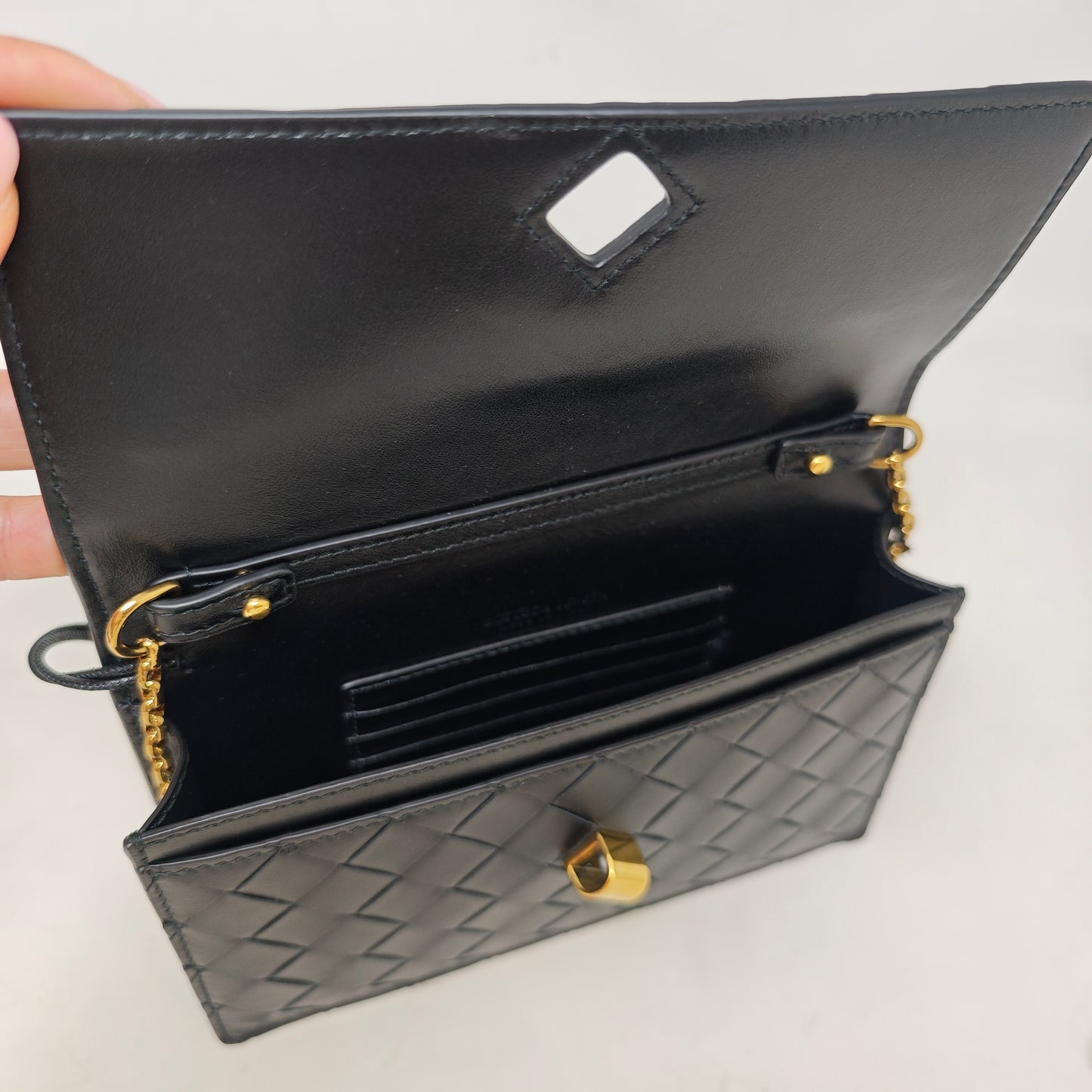 Bottega Veneta Andiamo Clutch con Catema