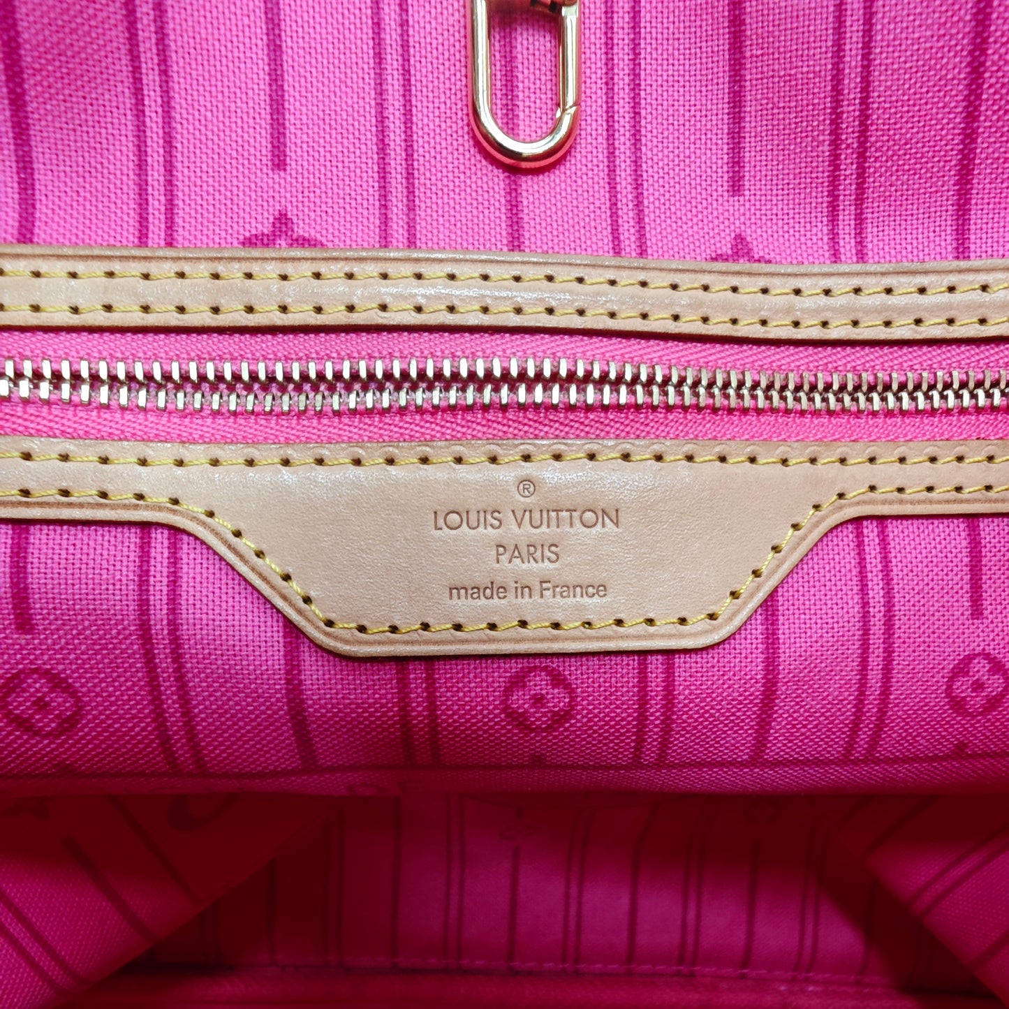 Louis Vuitton Neverfull Roses MM