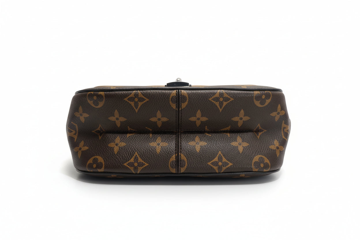 Louis Vuitton Chain It