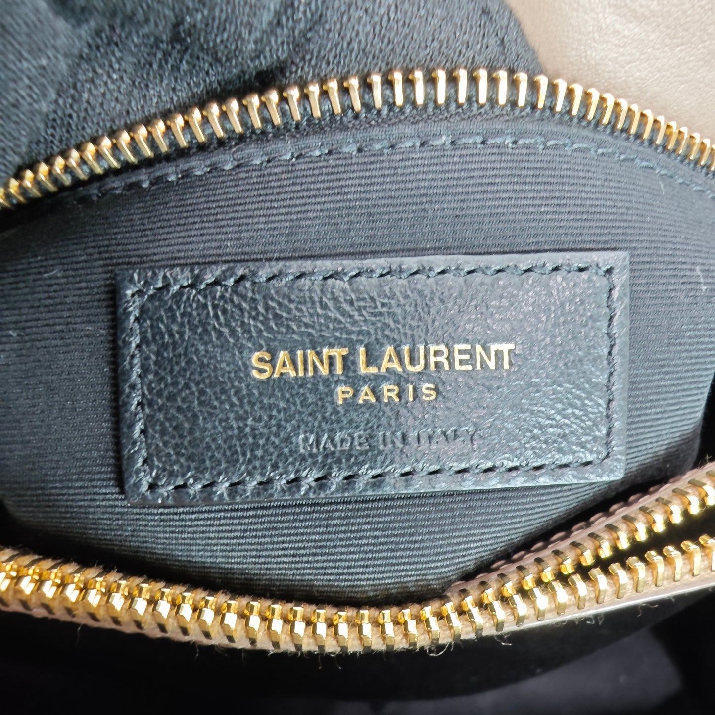 Saint Laurent Loulou Medium