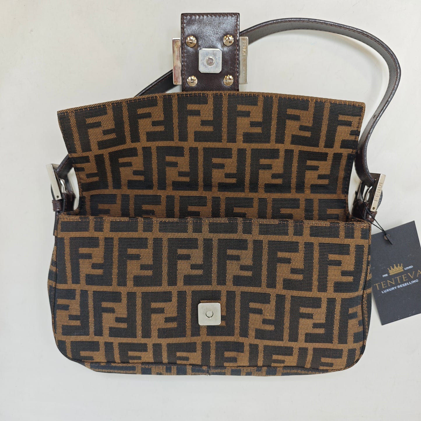Fendi Baguette