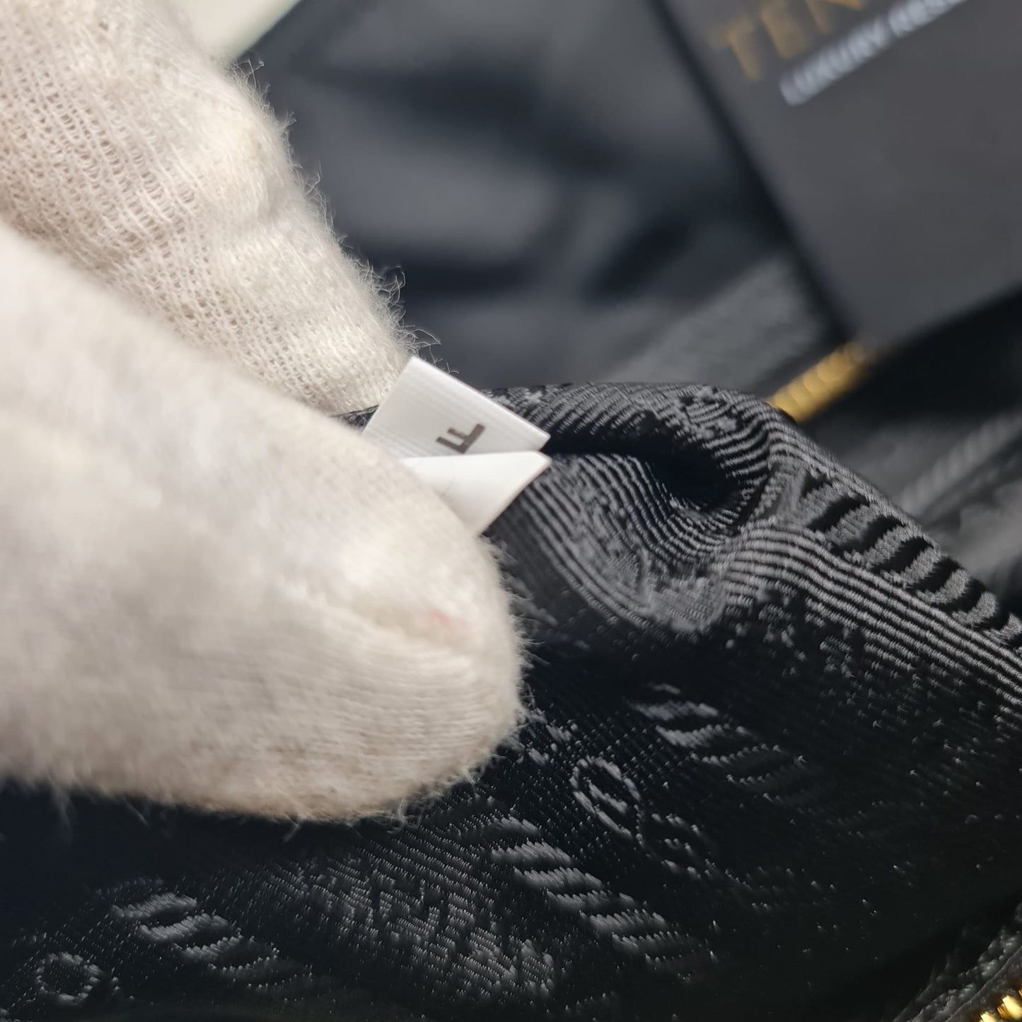 Prada Re-Edition 1978 Shopping Bag Large