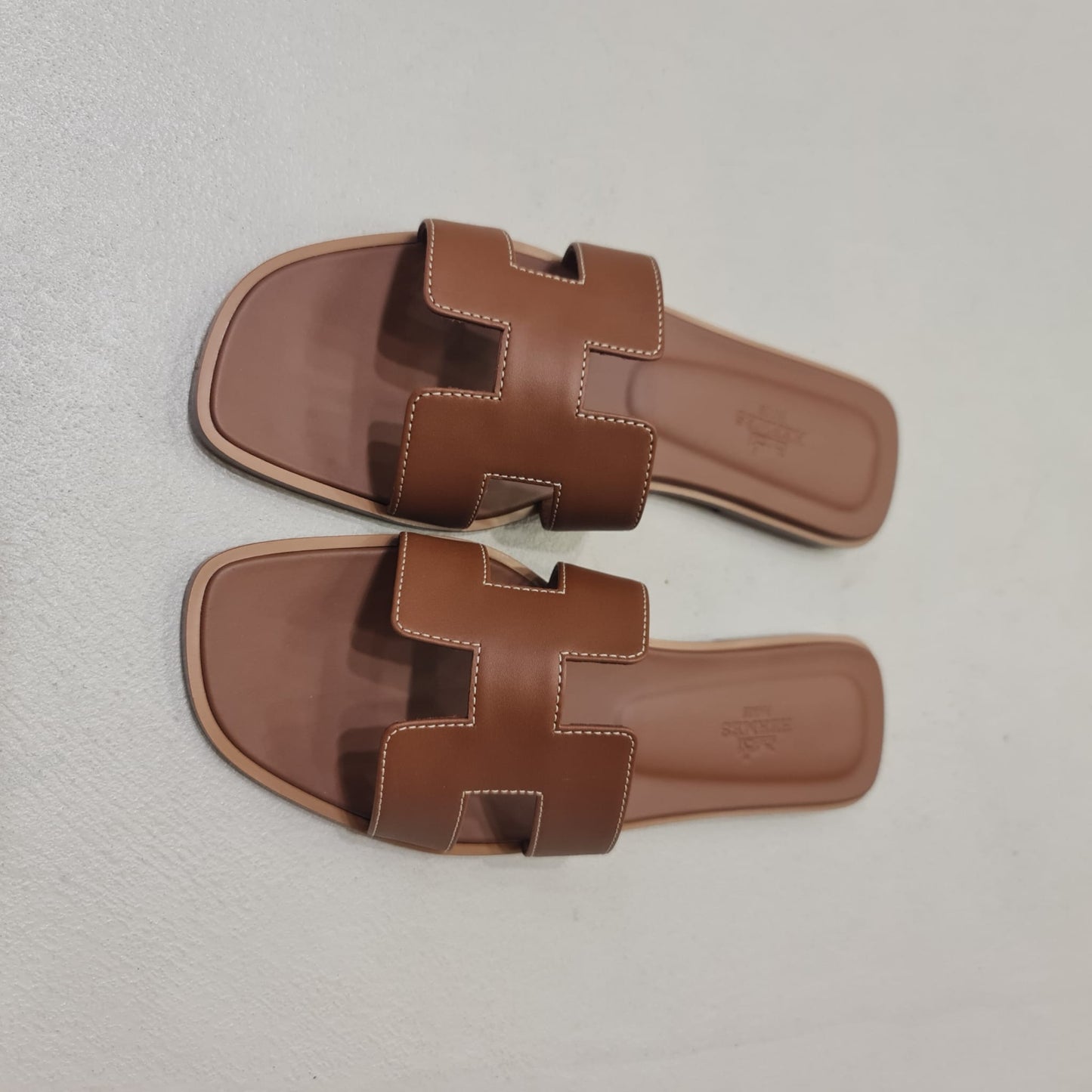 Hermes Oran 37.5 Gold