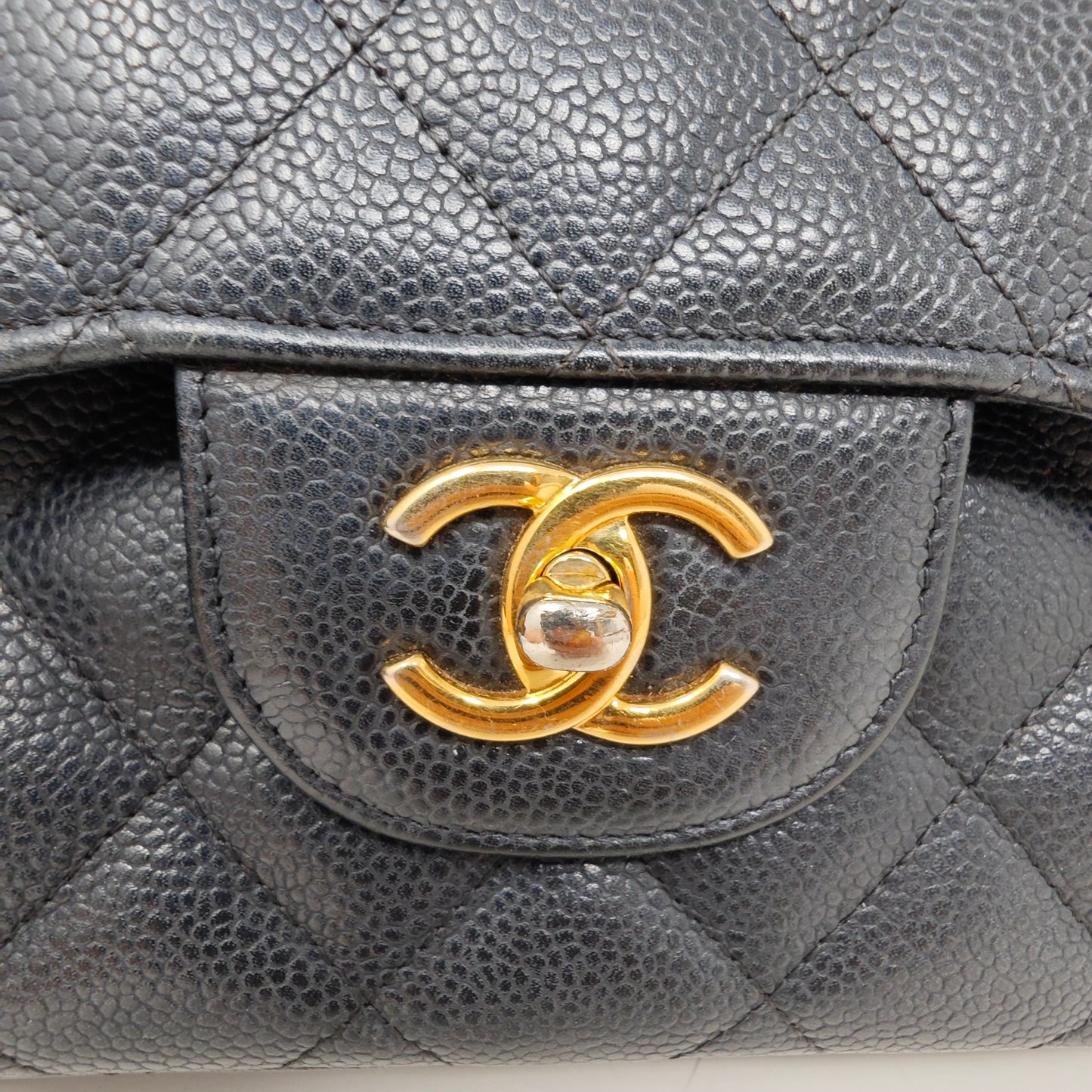 CHANEL CLASSIC JUMBO CAVIAR DOUBLE FLAP