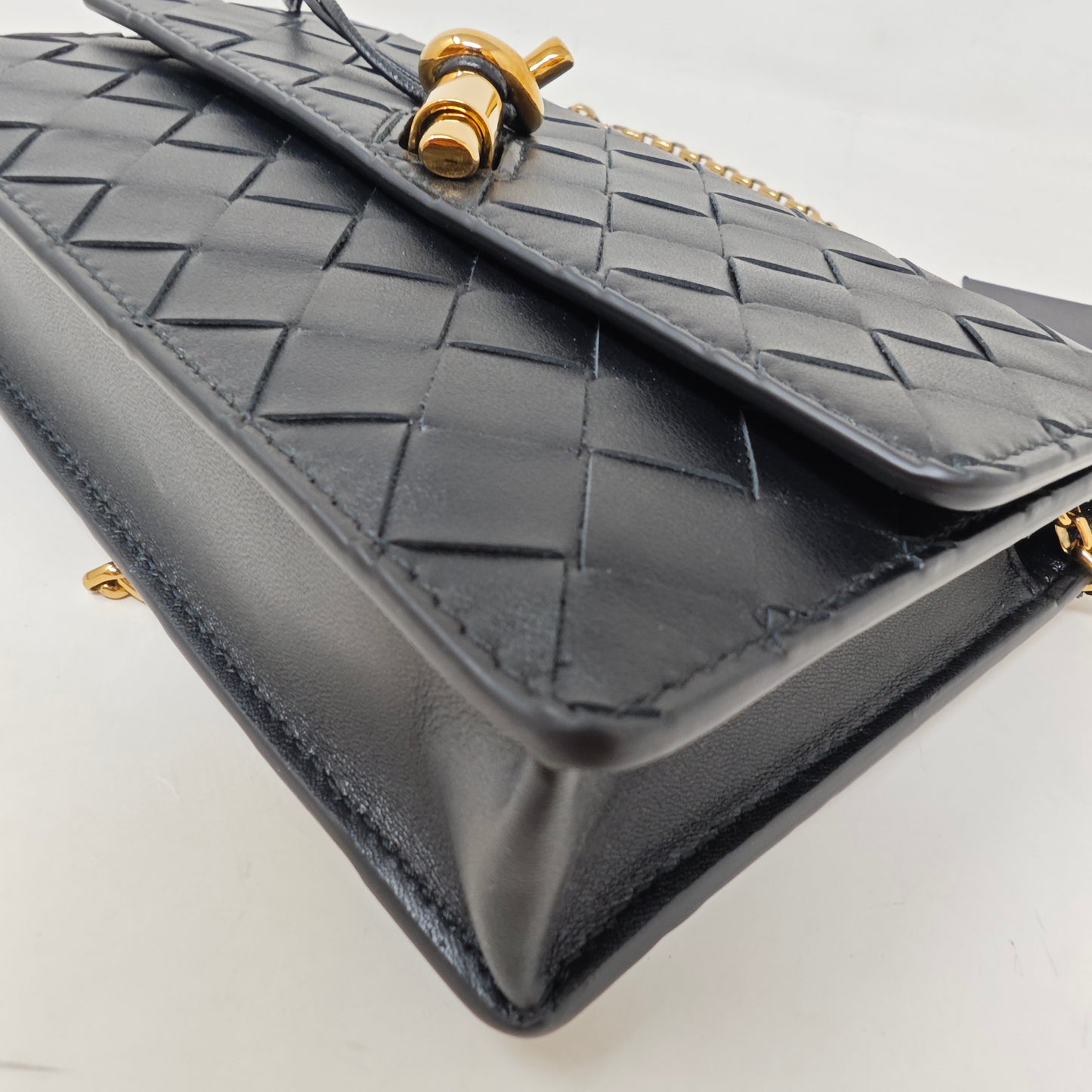 Bottega Veneta Andiamo Clutch con Catema