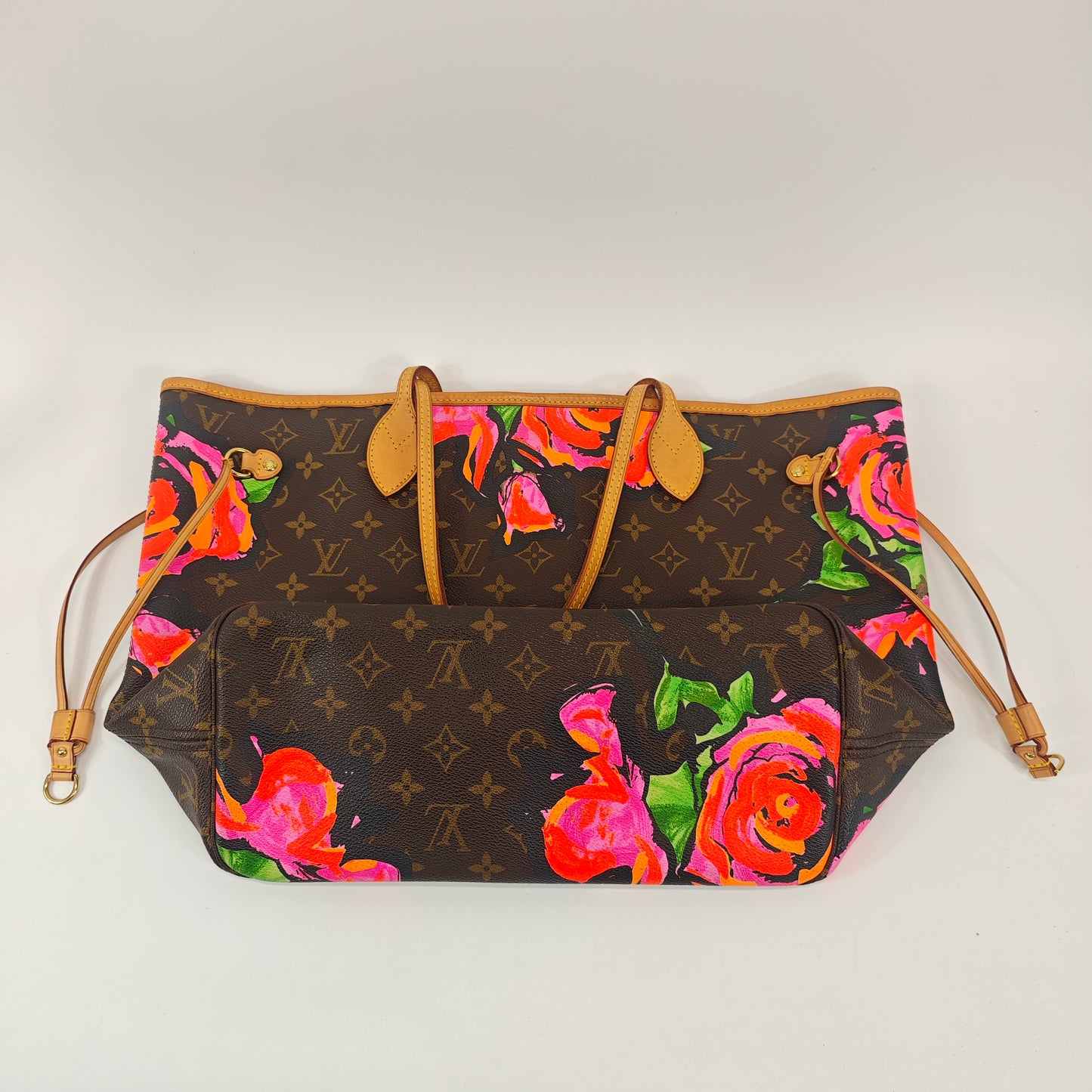 Louis Vuitton Neverfull Roses MM