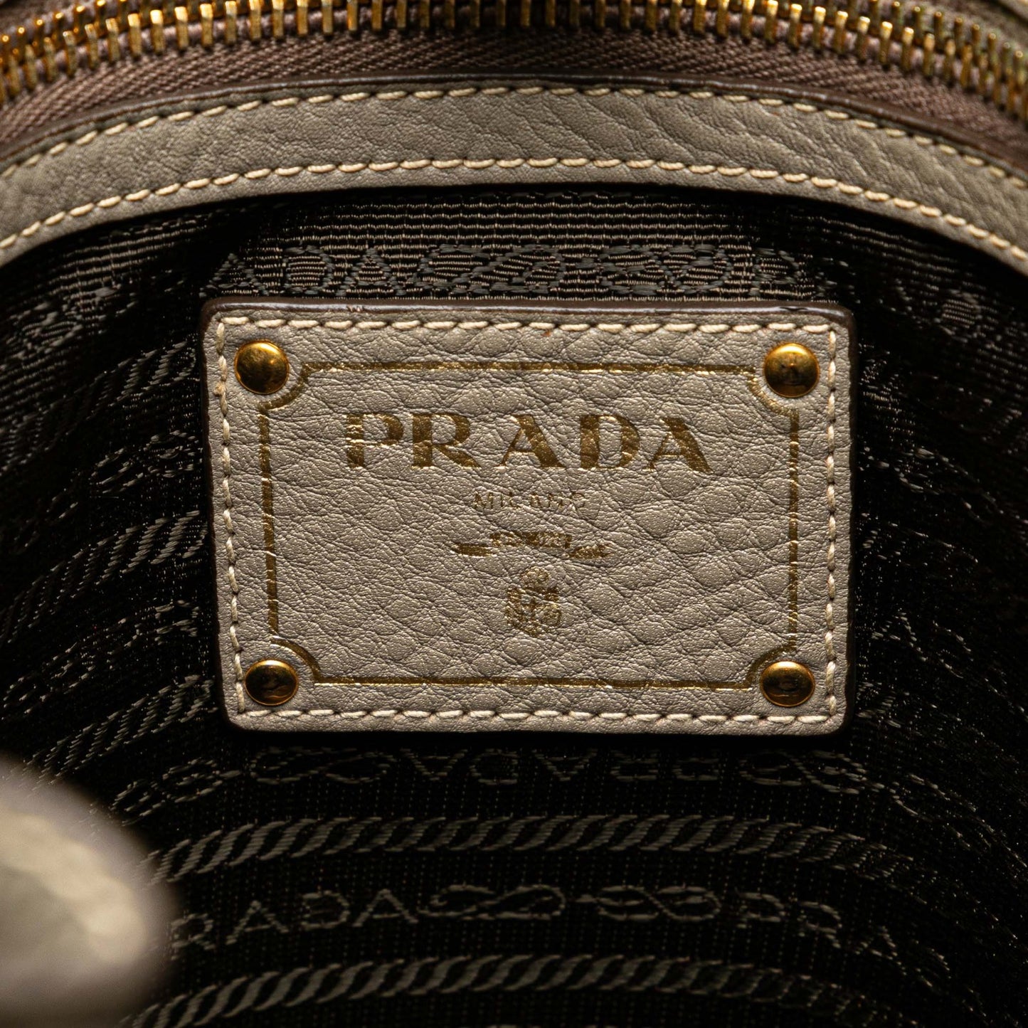 Prada Tote Vitello Daino con Zip