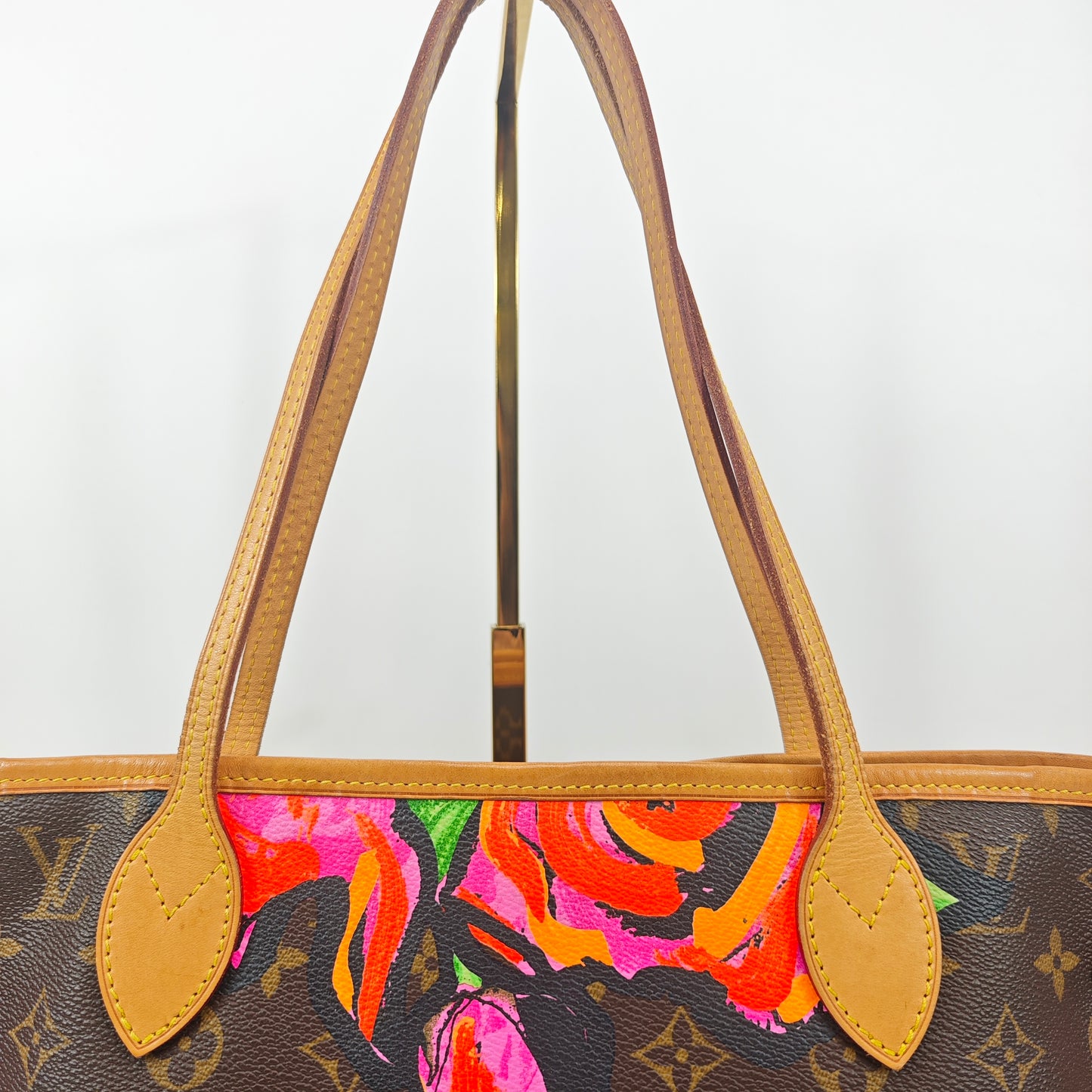 Louis Vuitton Neverfull Roses MM