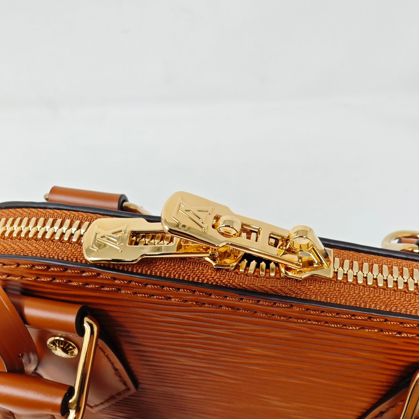 Louis Vuitton Alma BB