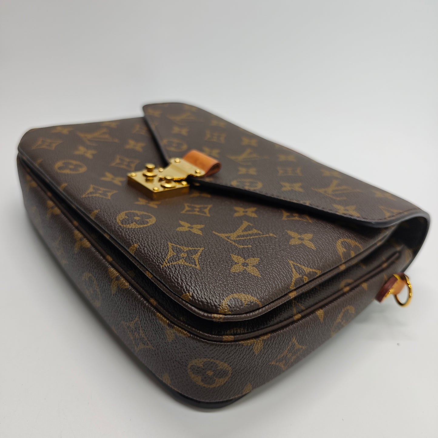 Louis Vuitton Metis