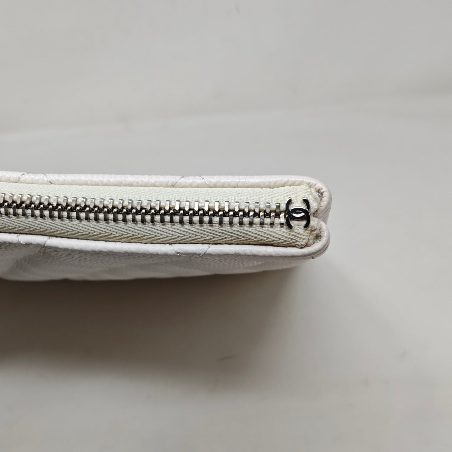 Chanel Maxi Pochette