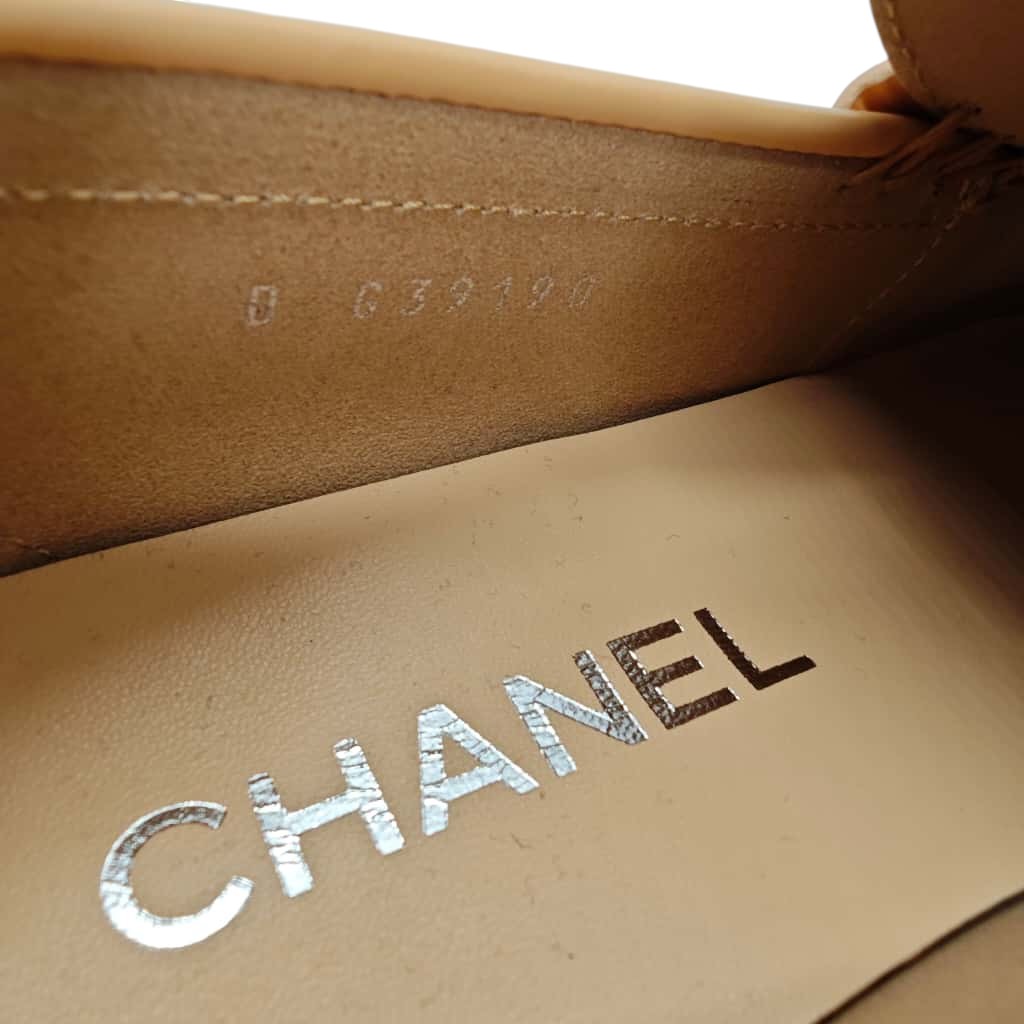 Chanel Mocassino Beige